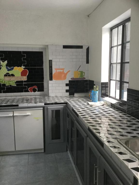 Little Savoy Guest House New Runaway Bay Ngoại thất bức ảnh