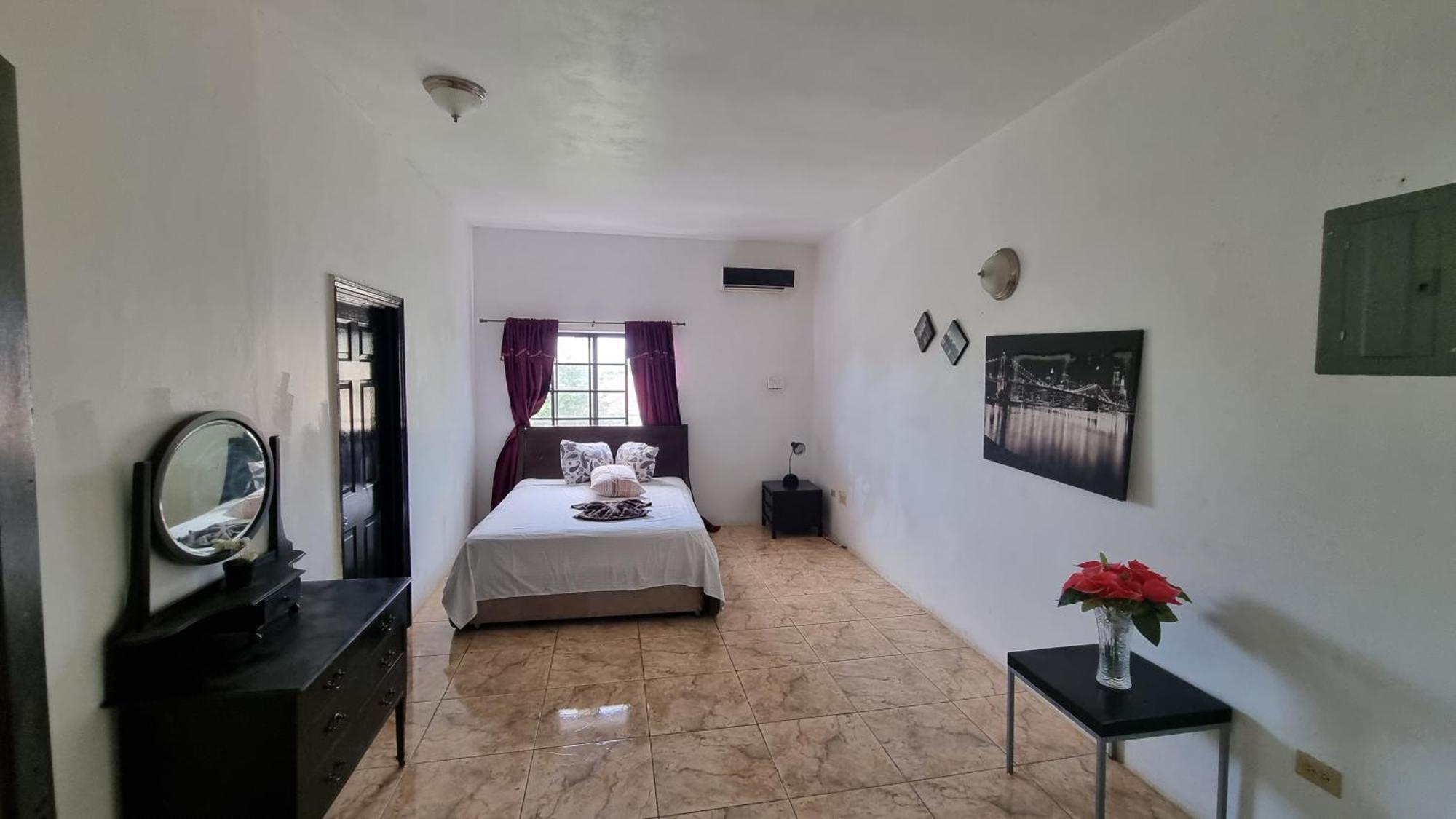 Little Savoy Guest House New Runaway Bay Ngoại thất bức ảnh
