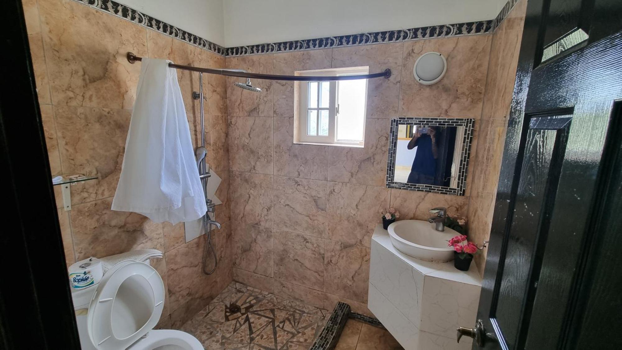 Little Savoy Guest House New Runaway Bay Ngoại thất bức ảnh