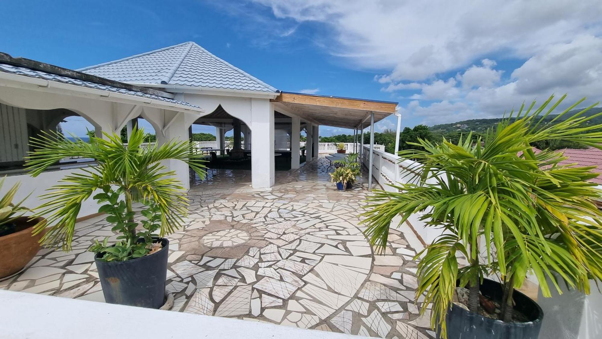 Little Savoy Guest House New Runaway Bay Ngoại thất bức ảnh
